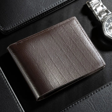 The All-Rounder – Fashionable Wallet with Practical Design